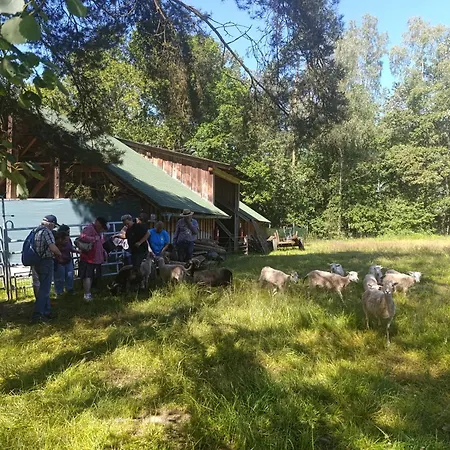 Jurta Na Farme Luxury tent Karlovy Vary